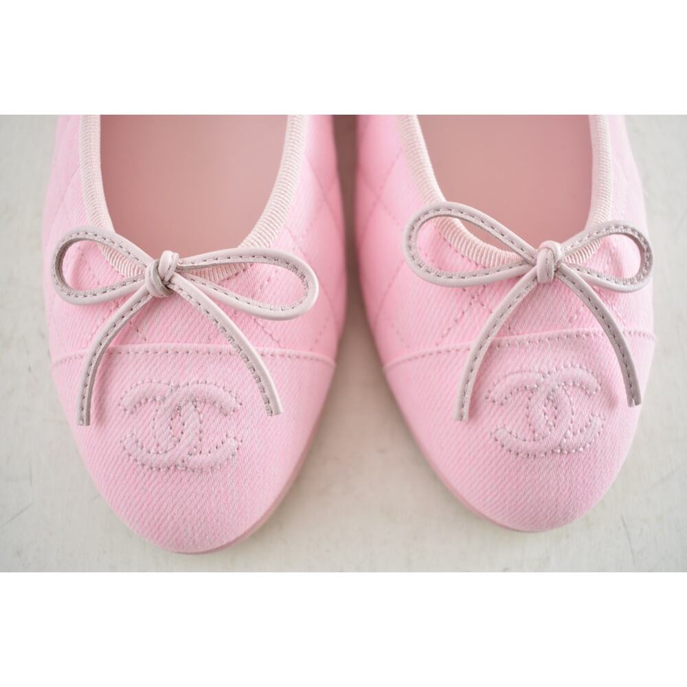 Chanel 26P Light Pink Denim Quilted CC Logo Bow Tie Ballet Ballerina Flat 38 - Picture 15 of 16